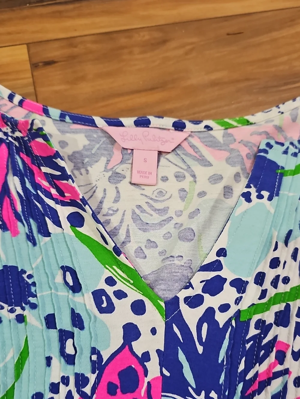 Lilly Pulitzer Women's Small Bright Floral V-Neck Long Sleeve Top - Pink & Blue_2